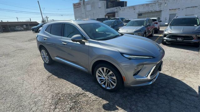 Buick Envision Vehicle Full-screen Gallery Image 02