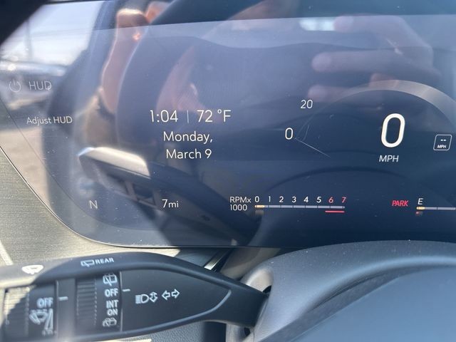 Buick Envision Vehicle Full-screen Gallery Image 15