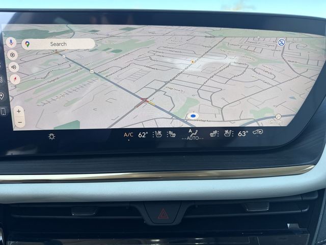 Buick Envision Vehicle Full-screen Gallery Image 18