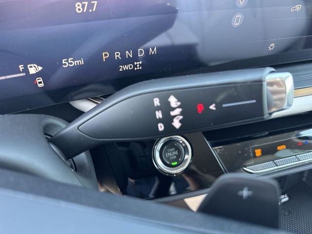 Buick Envision Vehicle Full-screen Gallery Image 20