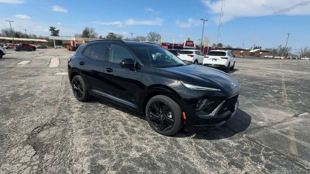 Buick Envision Vehicle Full-screen Gallery Image 02