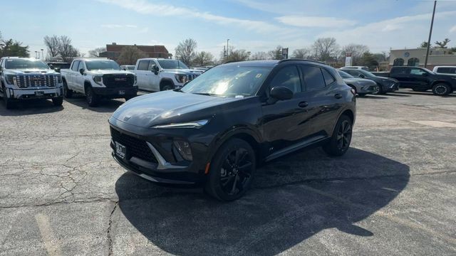 Buick Envision Vehicle Full-screen Gallery Image 04