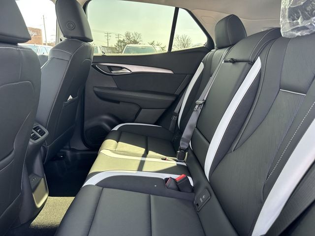 Buick Envision Vehicle Full-screen Gallery Image 23