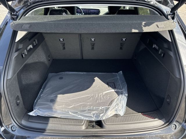 Buick Envision Vehicle Full-screen Gallery Image 24