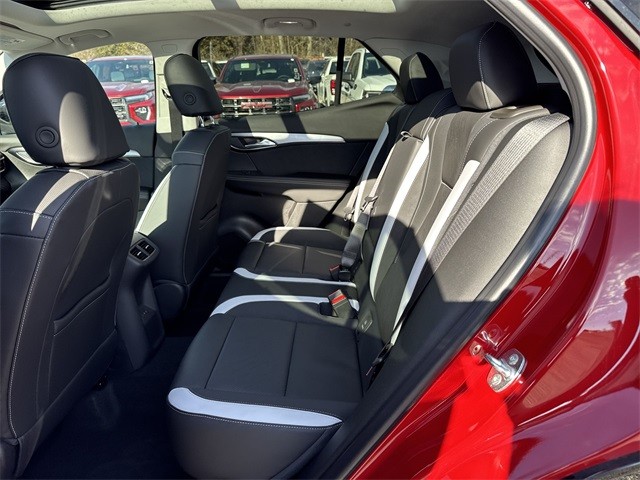 Buick Envision Vehicle Full-screen Gallery Image 23