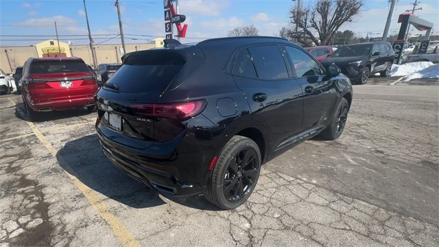 Buick Envision Vehicle Full-screen Gallery Image 08