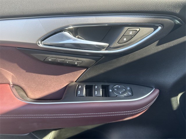 Buick Envision Vehicle Full-screen Gallery Image 13