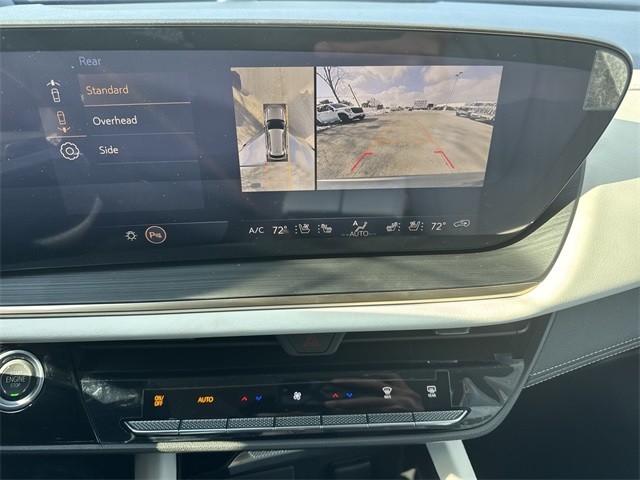 Buick Envision Vehicle Full-screen Gallery Image 17