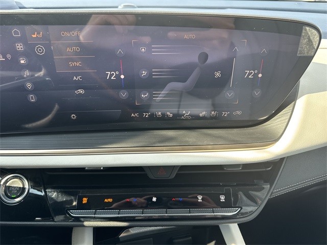 Buick Envision Vehicle Full-screen Gallery Image 19