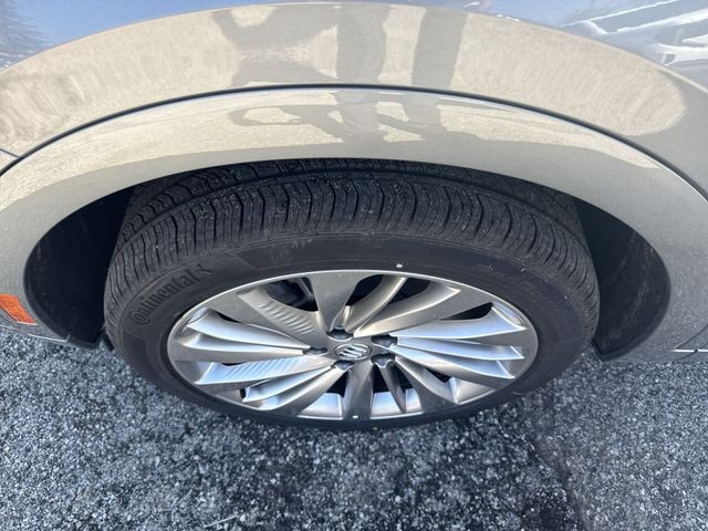 Buick Envision Vehicle Full-screen Gallery Image 10