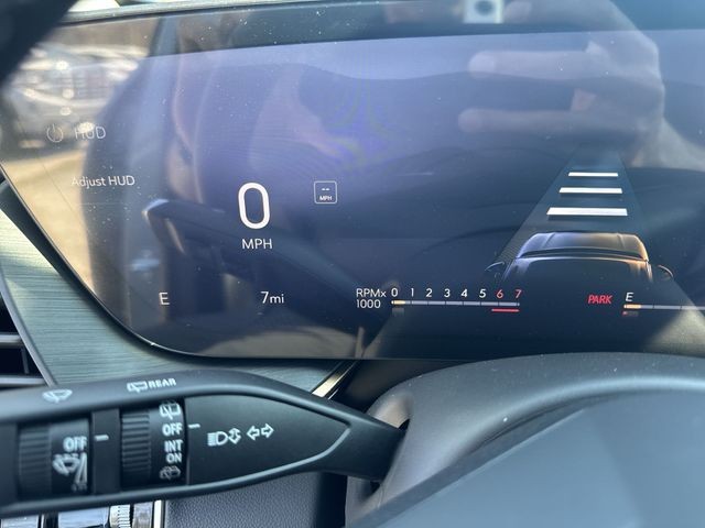 Buick Envision Vehicle Full-screen Gallery Image 15