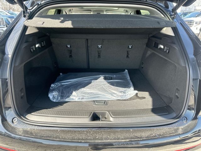 Buick Envision Vehicle Full-screen Gallery Image 23