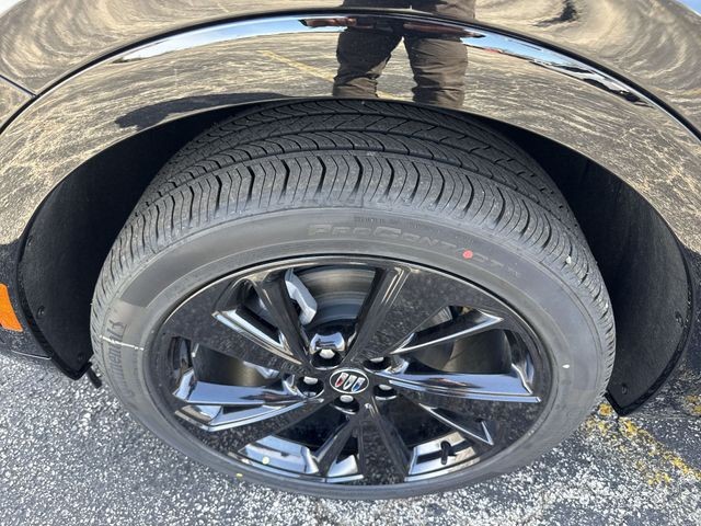 Buick Envision Vehicle Full-screen Gallery Image 10