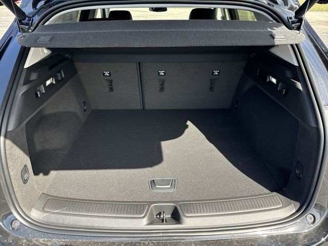 Buick Envision Vehicle Full-screen Gallery Image 23