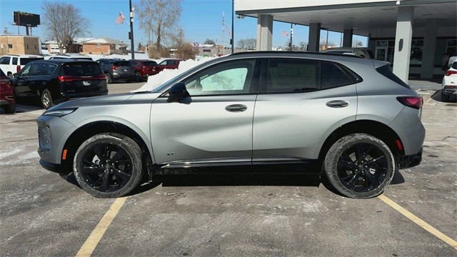 Buick Envision Vehicle Full-screen Gallery Image 05