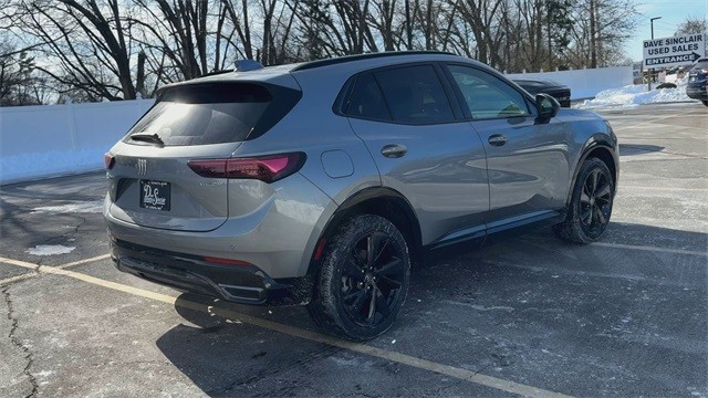 Buick Envision Vehicle Full-screen Gallery Image 08