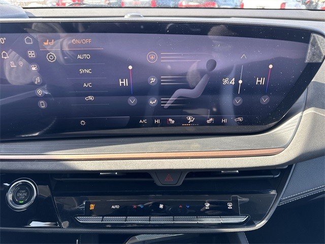 Buick Envision Vehicle Full-screen Gallery Image 19