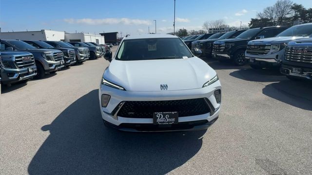 Buick Envision Vehicle Full-screen Gallery Image 03