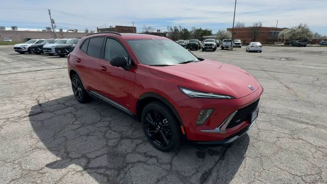 Buick Envision Vehicle Full-screen Gallery Image 02