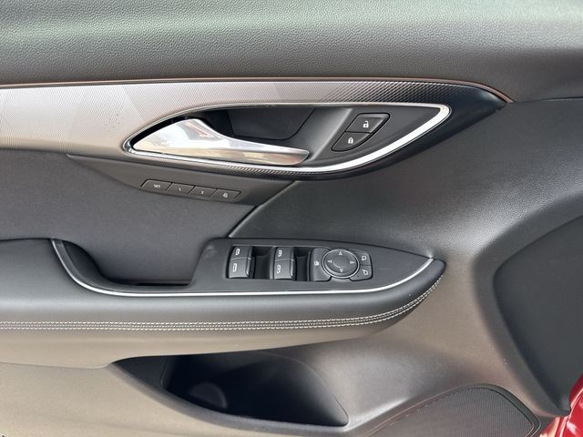 Buick Envision Vehicle Full-screen Gallery Image 13