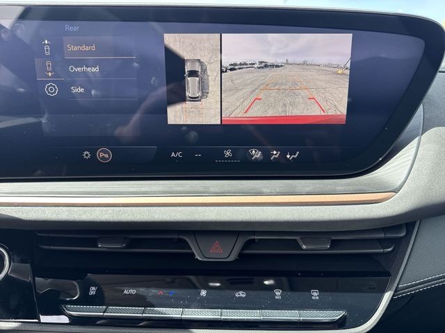 Buick Envision Vehicle Full-screen Gallery Image 17