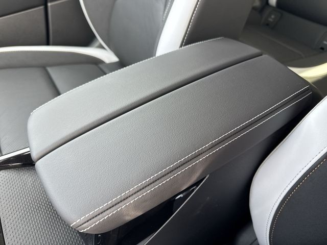 Buick Envision Vehicle Full-screen Gallery Image 21