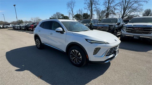 Buick Envision Vehicle Full-screen Gallery Image 02