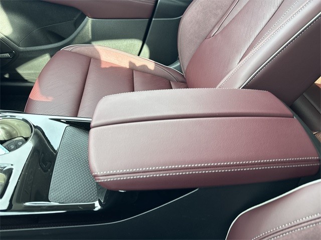 Buick Envision Vehicle Full-screen Gallery Image 21