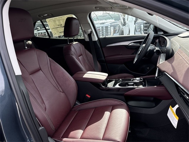 Buick Envision Vehicle Full-screen Gallery Image 25