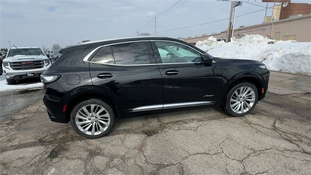 Buick Envision Vehicle Full-screen Gallery Image 09