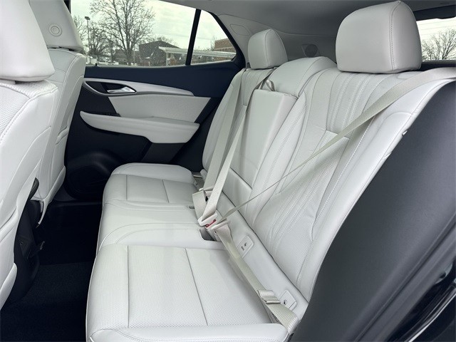 Buick Envision Vehicle Full-screen Gallery Image 23