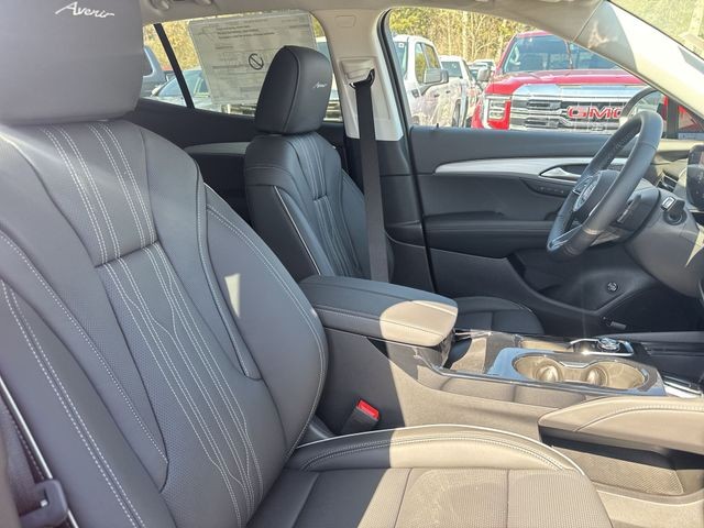 Buick Envision Vehicle Full-screen Gallery Image 25