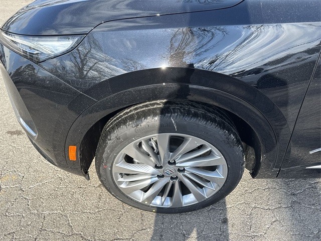 Buick Envision Vehicle Full-screen Gallery Image 10