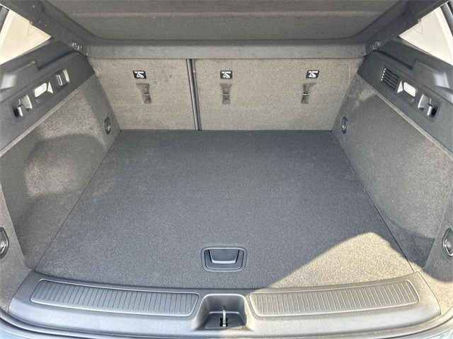 Buick Envision Vehicle Full-screen Gallery Image 24