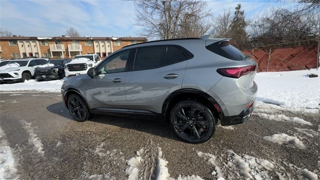 Buick Envision Vehicle Full-screen Gallery Image 06