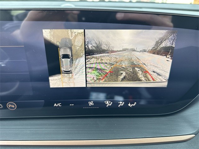 Buick Envision Vehicle Full-screen Gallery Image 17