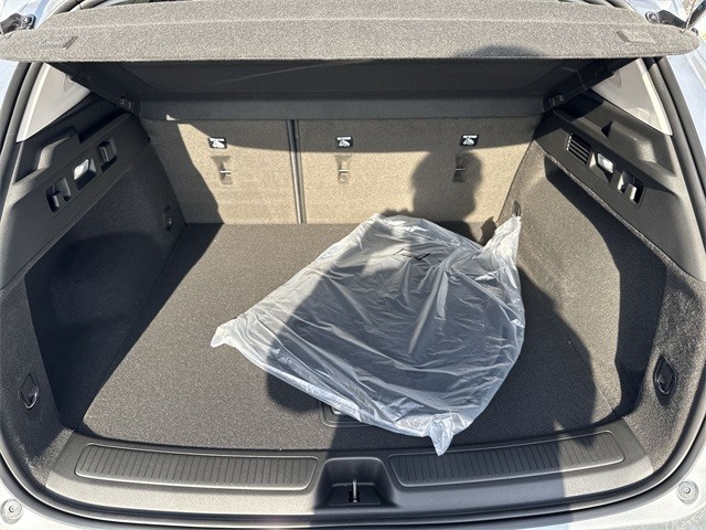 Buick Envision Vehicle Full-screen Gallery Image 23