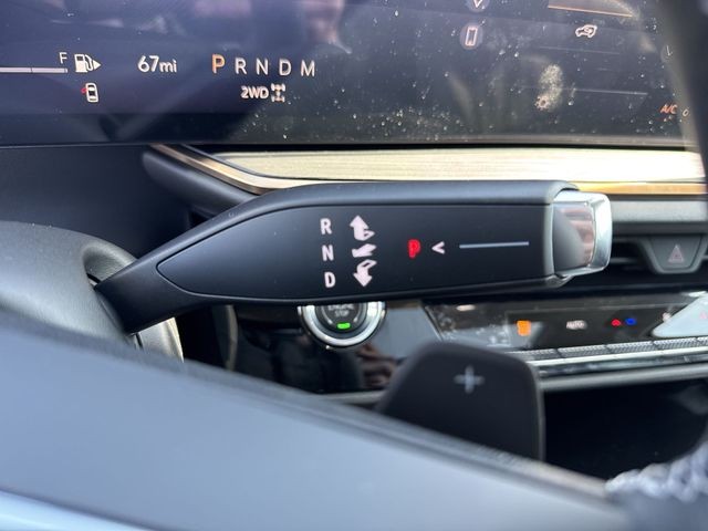 Buick Envision Vehicle Full-screen Gallery Image 20