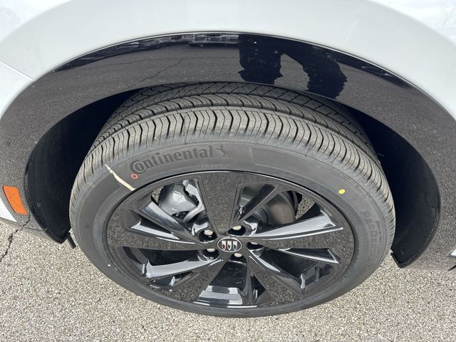 Buick Envision Vehicle Full-screen Gallery Image 10