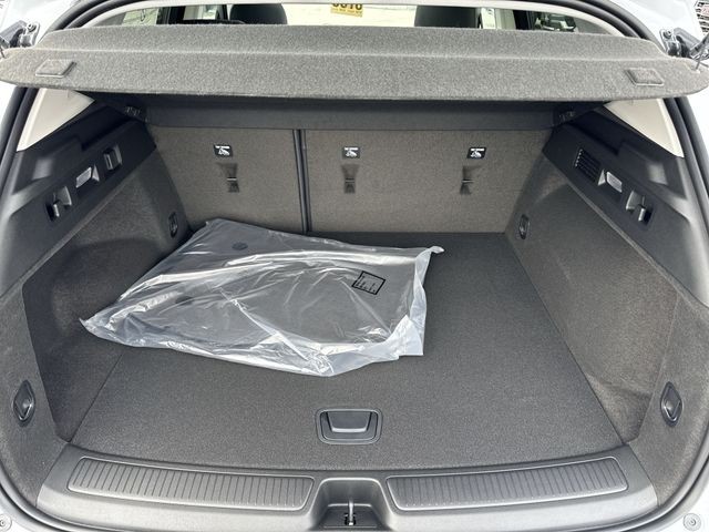 Buick Envision Vehicle Full-screen Gallery Image 24