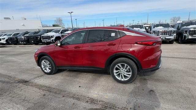 Buick Envista Vehicle Full-screen Gallery Image 06