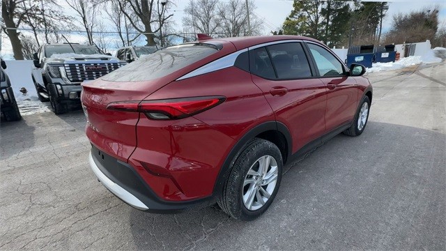 Buick Envista Vehicle Full-screen Gallery Image 08