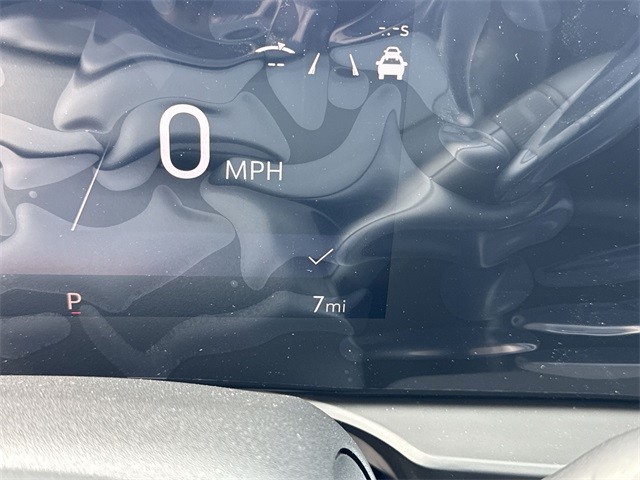 Buick Envista Vehicle Full-screen Gallery Image 15