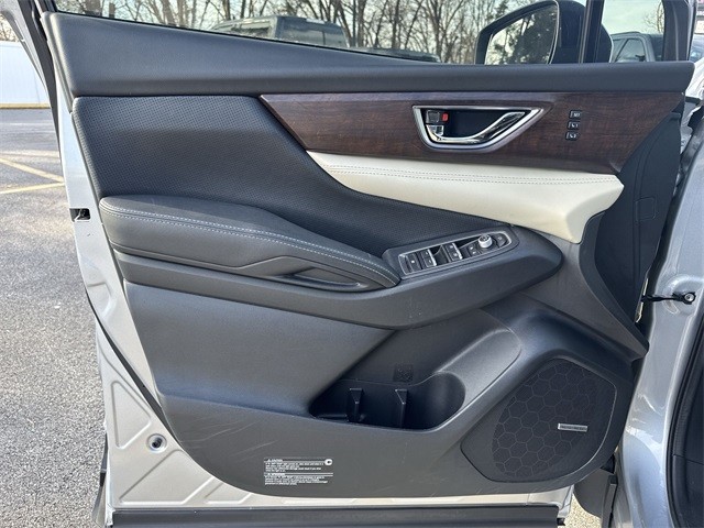 Subaru Ascent Vehicle Full-screen Gallery Image 27