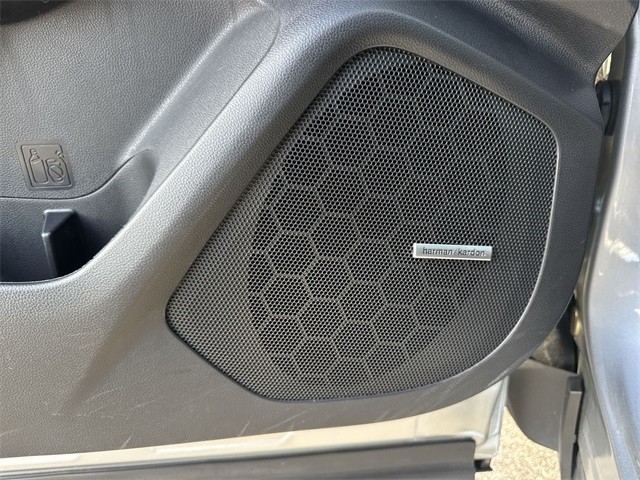 Subaru Ascent Vehicle Full-screen Gallery Image 29