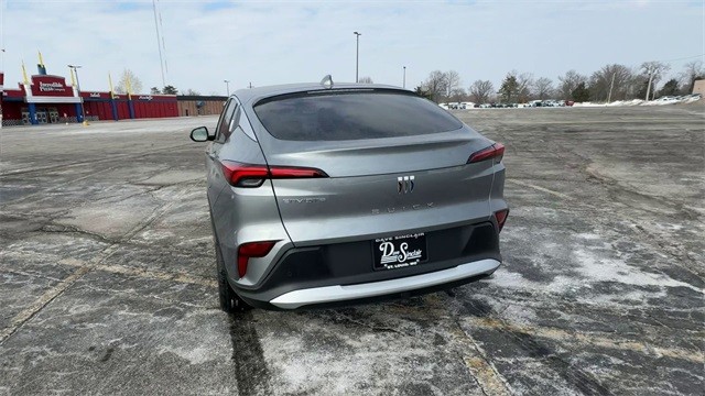 Buick Envista Vehicle Full-screen Gallery Image 07