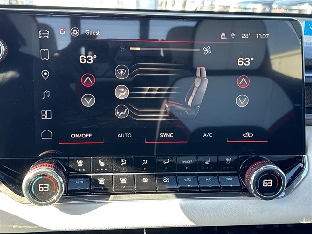 GMC Canyon Vehicle Full-screen Gallery Image 19