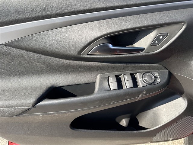 Buick Envista Vehicle Full-screen Gallery Image 13