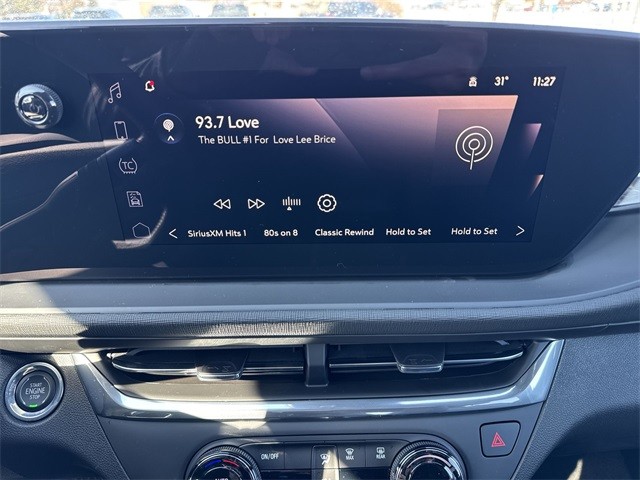 Buick Envista Vehicle Full-screen Gallery Image 16