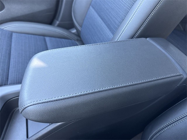 Buick Envista Vehicle Full-screen Gallery Image 20